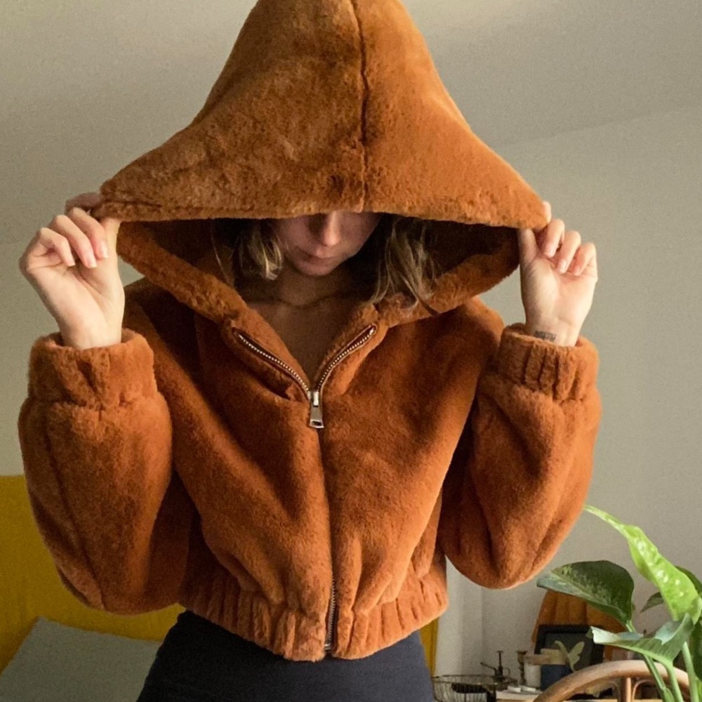 📌 NWOT Urban Outfitters Women's Cropped Orange Brown Jacket